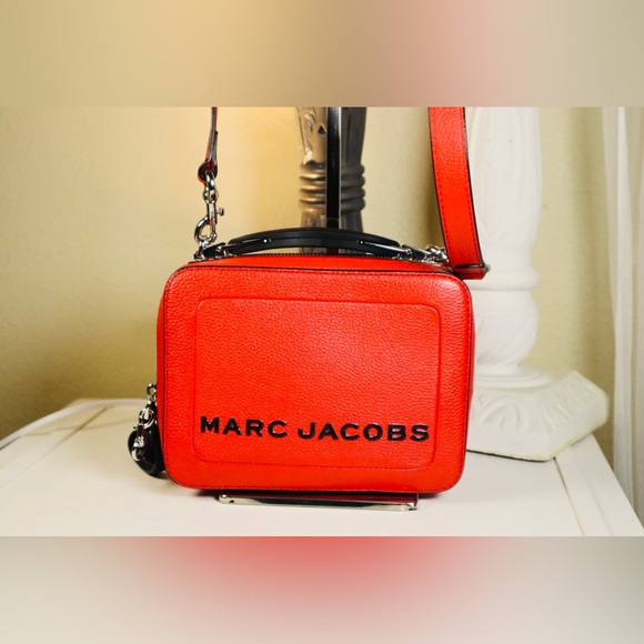 MARC JACOBS CROSSBODY LUNBOX PURSE NWOT - Picture 14 of 15